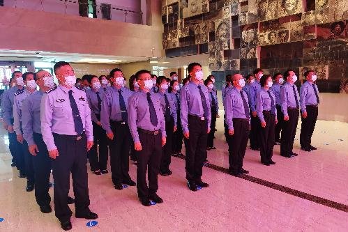 沈铁检察分院组织干警参观省廉政教育基地